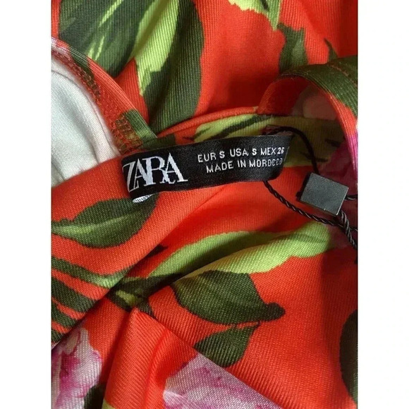 NWT ZARA Womens Bodysuit Size Small Red Floral Stretch Deep V Neck Sleeveless - Picture 7 of 9